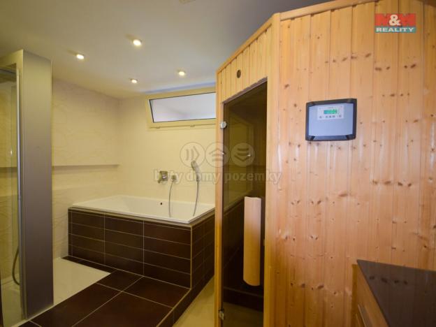 Prodej bytu 5+1, Krnov - Pod Bezručovým vrchem, Albrechtická, 160 m2