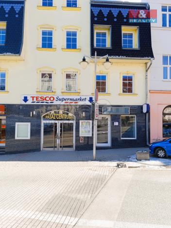 Pronájem obchodního prostoru, Tišnov, nám. Komenského, 21 m2