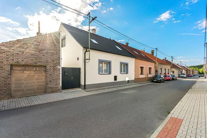 Prodej rodinného domu, Vinařice, V. ulice, 150 m2