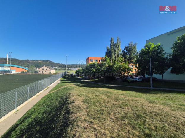 Prodej bytu 3+1, Králův Dvůr, Nad Stadionem, 72 m2