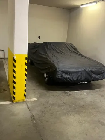 Pronájem garážového stání, Praha - Žižkov, Husitská, 18 m2