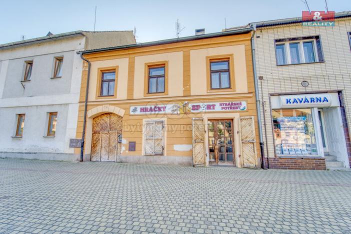 Pronájem obchodního prostoru, Kralovice, nám. Osvobození, 80 m2