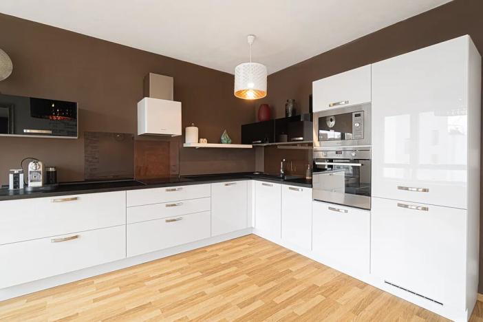 Pronájem bytu 2+kk, Ostrava, Jantarová, 60 m2