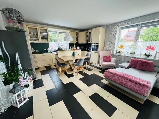 Prodej rodinného domu, Prackovice nad Labem, 190 m2