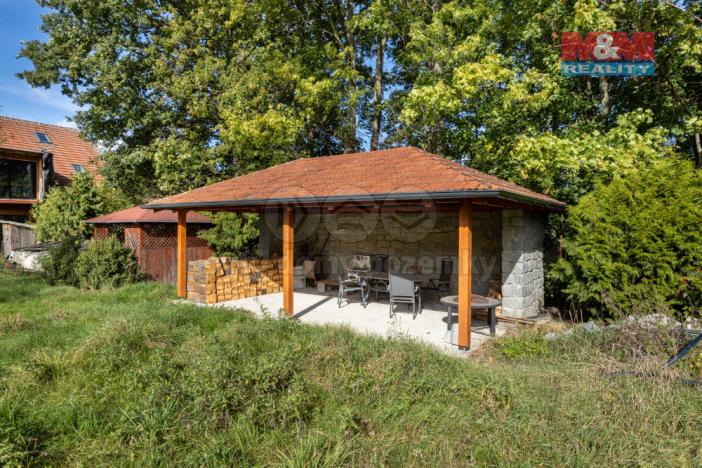 Prodej rodinného domu, Benešov, 327 m2