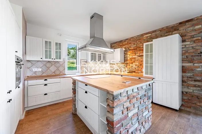 Pronájem bytu 4+kk, Praha - Vysočany, Strnadových, 119 m2