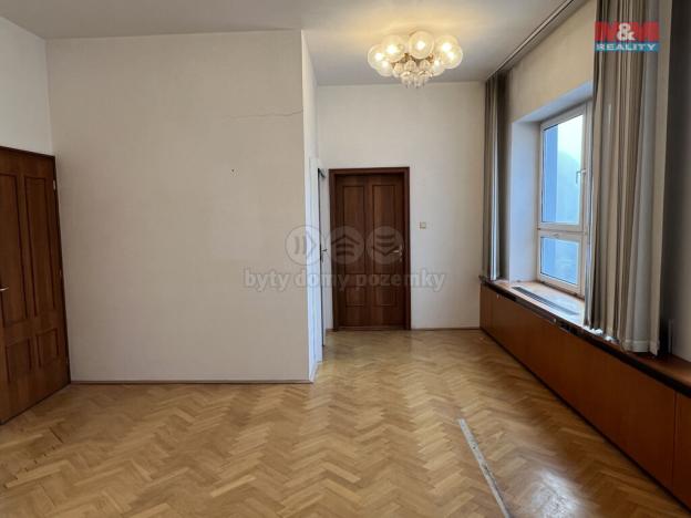 Pronájem kanceláře, Chomutov, Školní, 131 m2