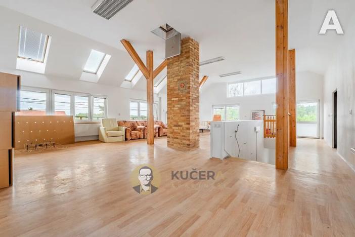 Prodej výrobních prostor, Velká Chmelištná, 550 m2