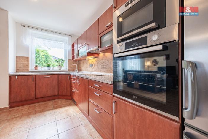 Prodej rodinného domu, Hostomice, Luční, 222 m2