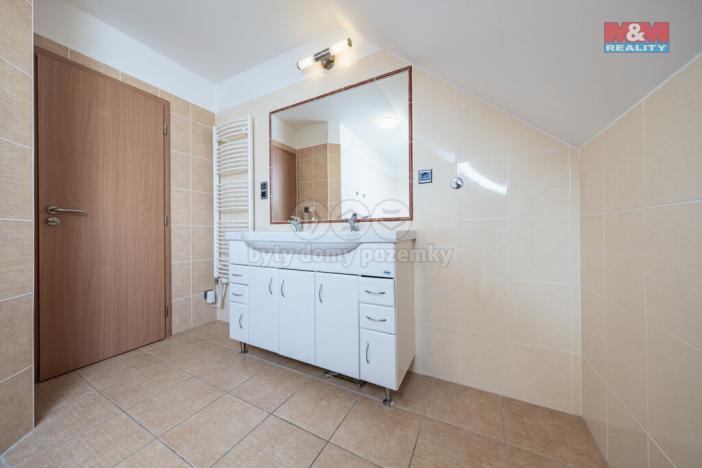 Prodej rodinného domu, Hostomice, Luční, 222 m2