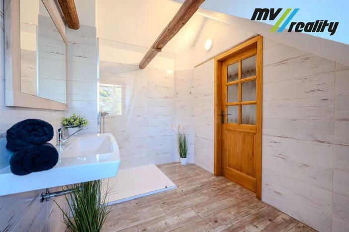 Prodej rodinného domu, Milovice, 178 m2