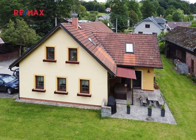 Prodej rodinného domu, Bystřec, 400 m2