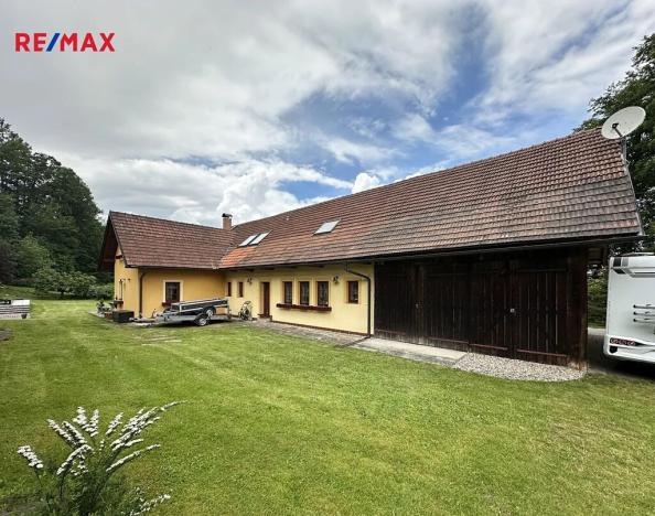 Prodej rodinného domu, Bystřec, 400 m2