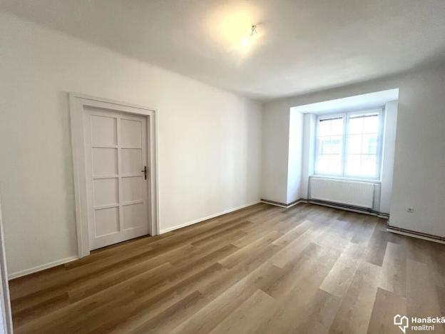 Pronájem bytu 3+1, Olomouc, Wanklova, 96 m2