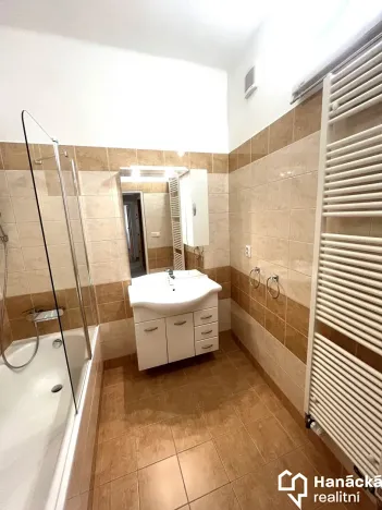 Pronájem bytu 3+1, Olomouc, Dolní náměstí, 94 m2