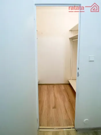 Pronájem bytu 2+1, Chomutov, Dřínovská, 62 m2