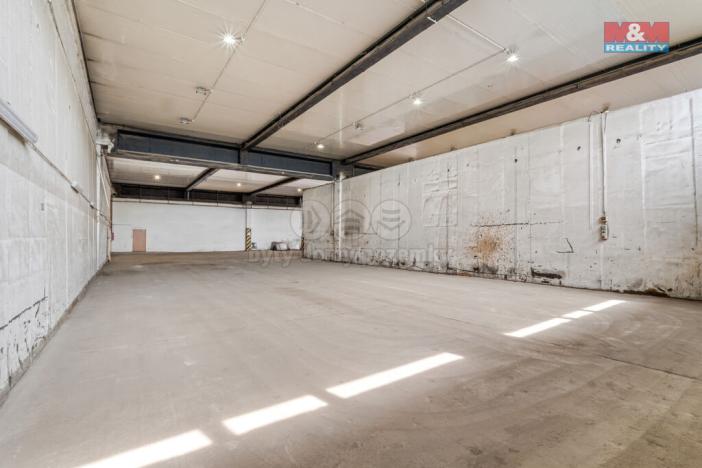 Pronájem skladu, Chabařovice, Smetanova, 890 m2
