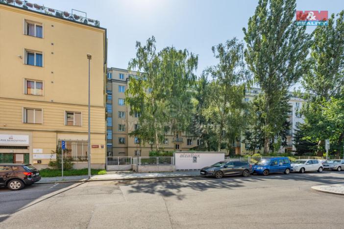 Prodej bytu 1+1, Praha - Břevnov, Bělohorská, 49 m2