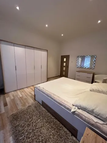 Prodej bytu 3+kk, Karlovy Vary, Sadová, 103 m2