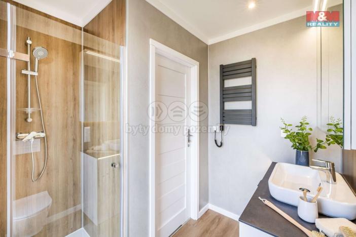 Prodej domu na klíč, Pardubice - Pardubice-Staré Město, Pernštýnské náměstí, 57 m2