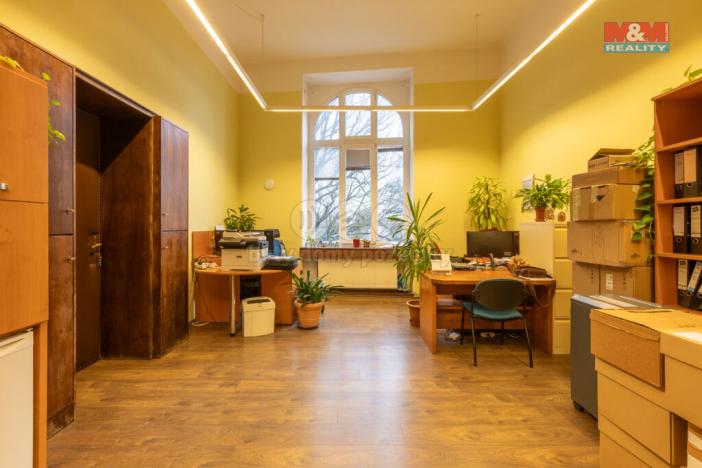 Prodej výrobních prostor, Rumburk - Rumburk 1, Komenského, 2387 m2