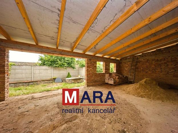 Prodej rodinného domu, Charváty, 172 m2