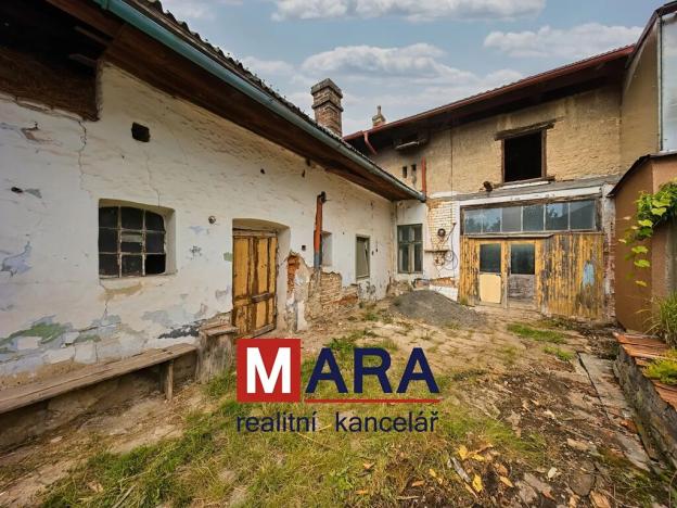 Prodej rodinného domu, Charváty, 172 m2