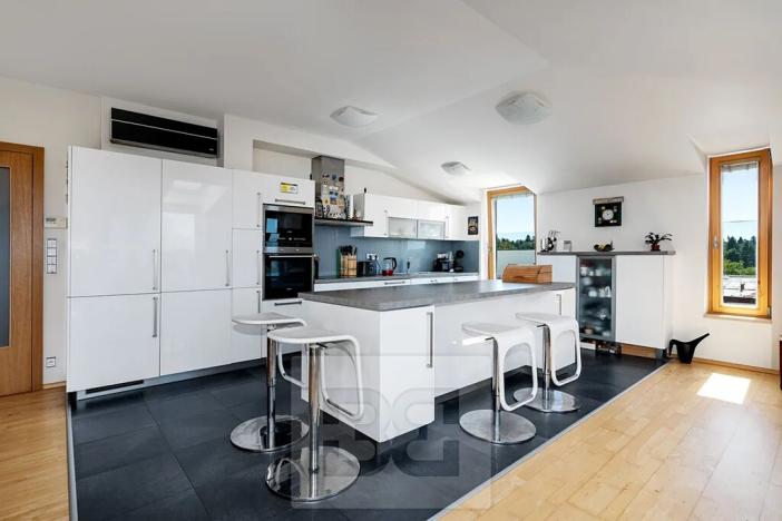 Prodej bytu 4+kk, Průhonice, Uhříněveská, 135 m2