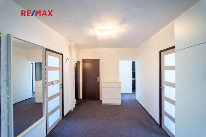 Prodej bytu 4+1, Praha - Řepy, Španielova, 90 m2