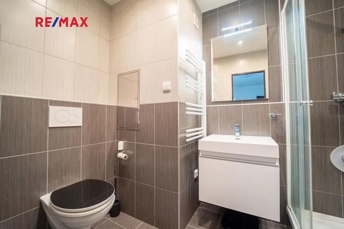 Prodej bytu 4+1, Praha - Řepy, Španielova, 90 m2