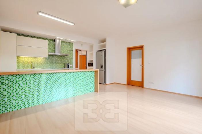 Pronájem bytu 2+kk, Praha - Záběhlice, Kamelova, 52 m2