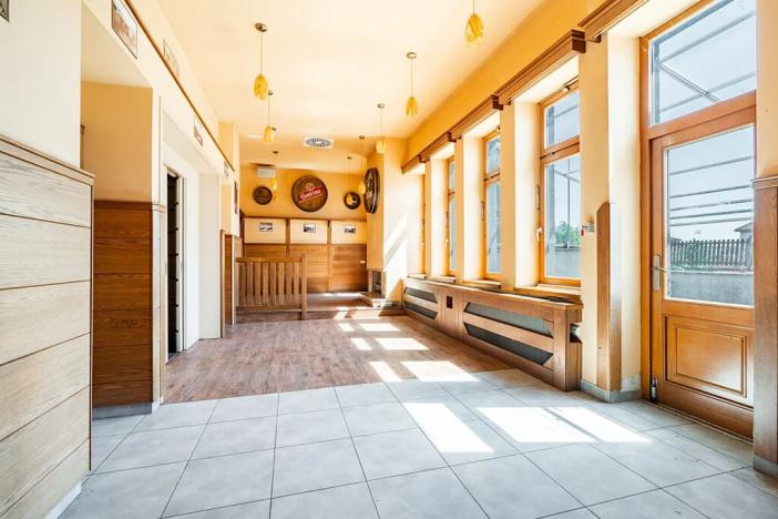 Prodej obchodního prostoru, Beroun, 456 m2