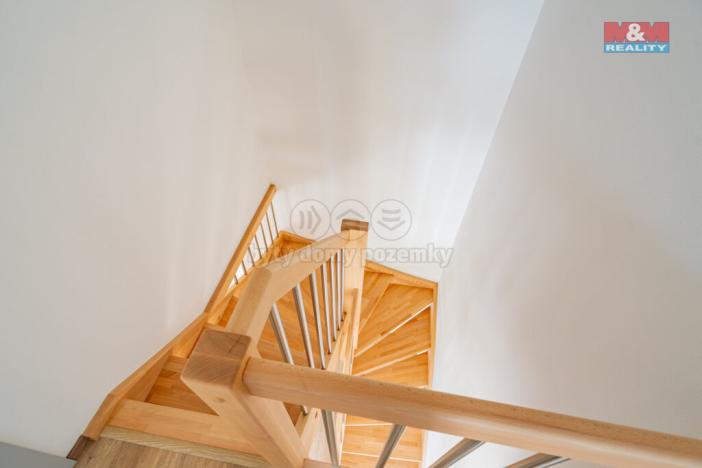 Prodej činžovního domu, Černá v Pošumaví - Bližná, 249 m2