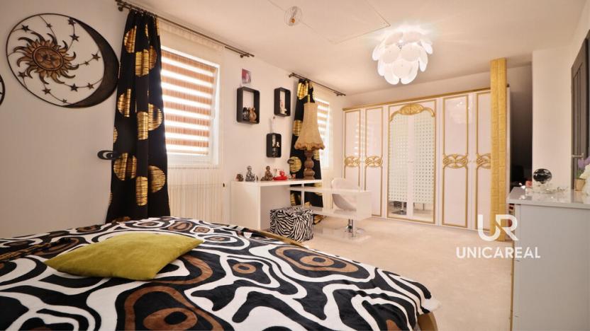 Prodej rodinného domu, Božice, 233 m2