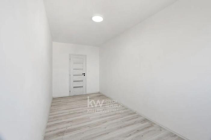 Prodej bytu 3+1, Praha - Troja, Hnězdenská, 74 m2