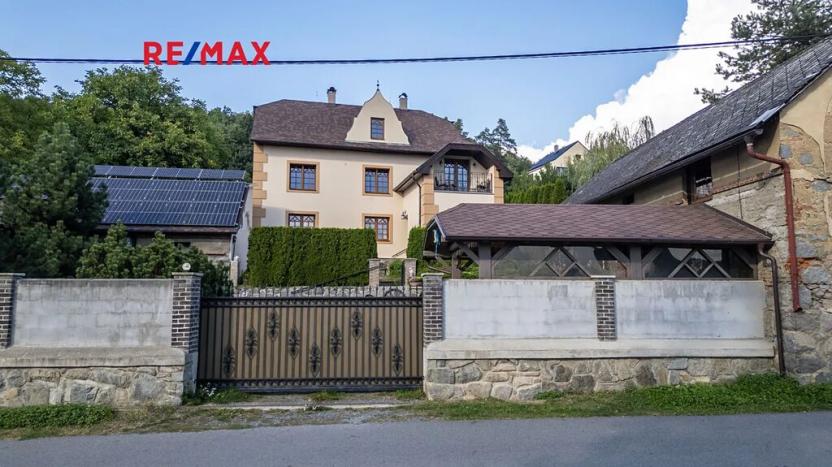 Prodej komerční nemovitosti, Nový Knín, 360 m2