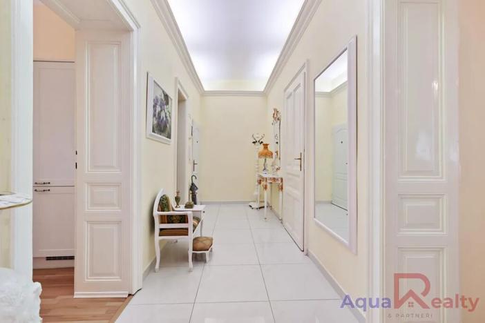 Prodej bytu 3+1, Karlovy Vary, K. Čapka, 88 m2