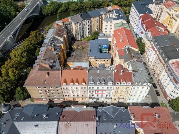 Prodej bytu 3+1, Karlovy Vary, K. Čapka, 88 m2