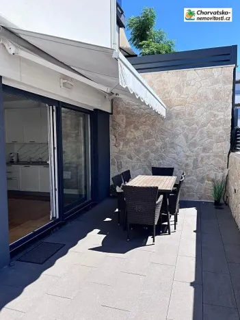 Prodej bytu 3+kk, Novalja, Chorvatsko, 76 m2