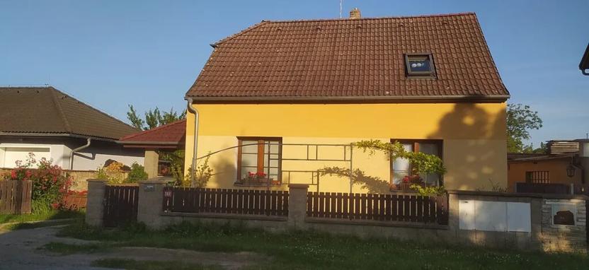 Prodej rodinného domu, Hřebeč, Opletalova, 125 m2