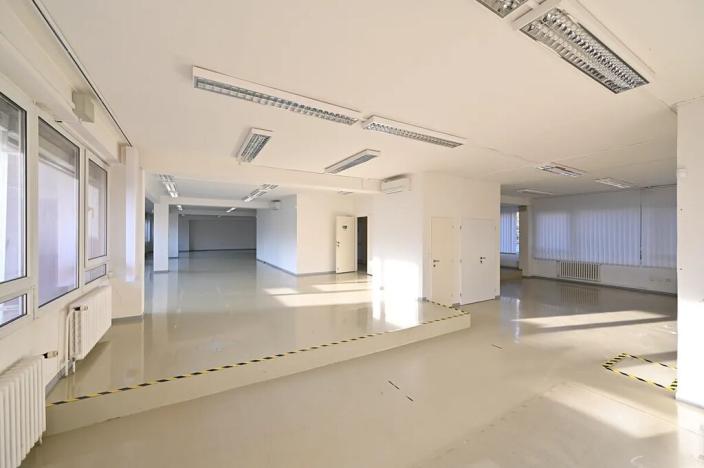 Pronájem skladu, Praha - Prosek, Litvínovská, 287 m2