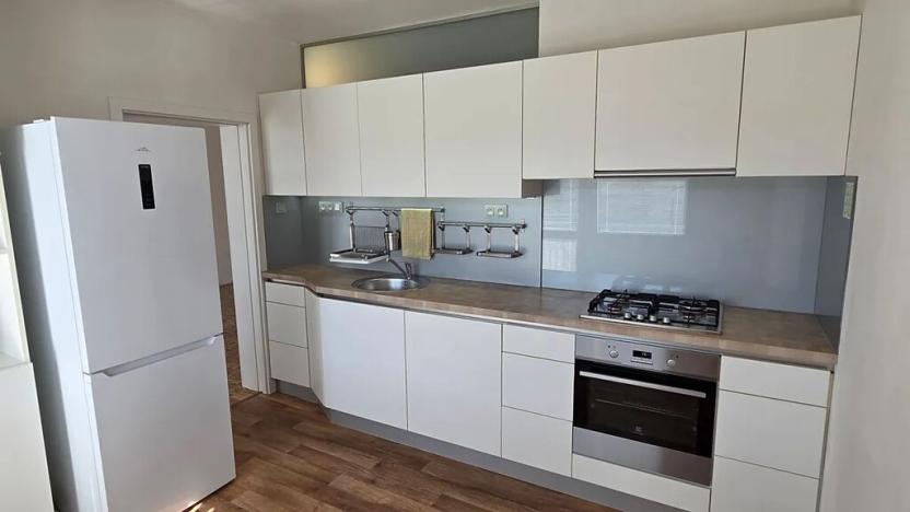 Prodej bytu 3+1, Hradec Králové, třída Edvarda Beneše, 98 m2