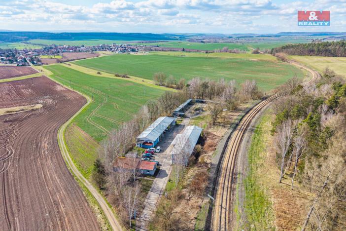 Prodej obchodního prostoru, Lišany, 832 m2