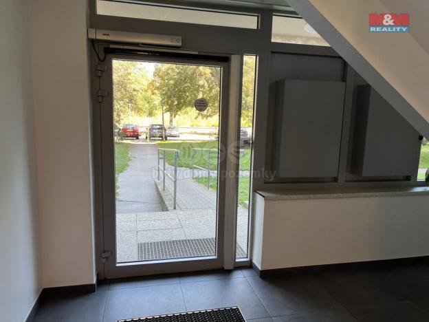 Prodej bytu 3+1, Praha - Prosek, Vysočanská, 73 m2