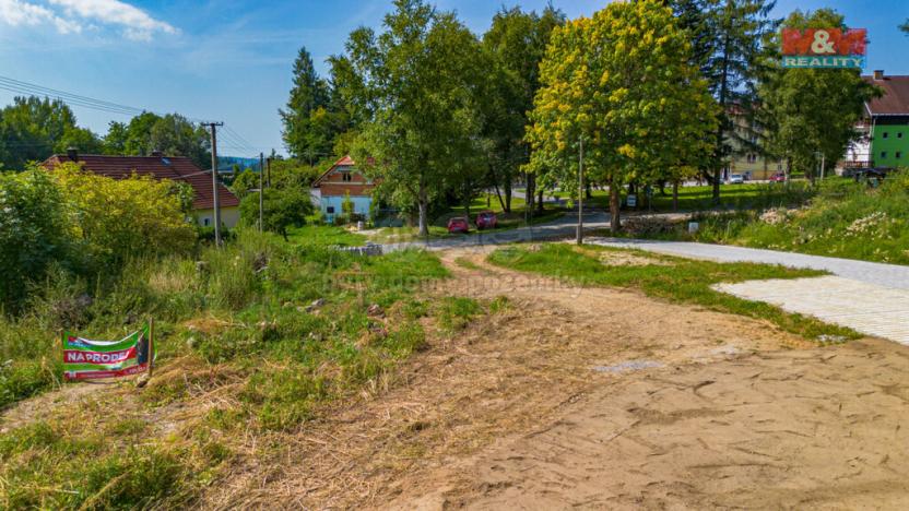 Prodej pozemku pro bydlení, Černá v Pošumaví - Bližná, 800 m2