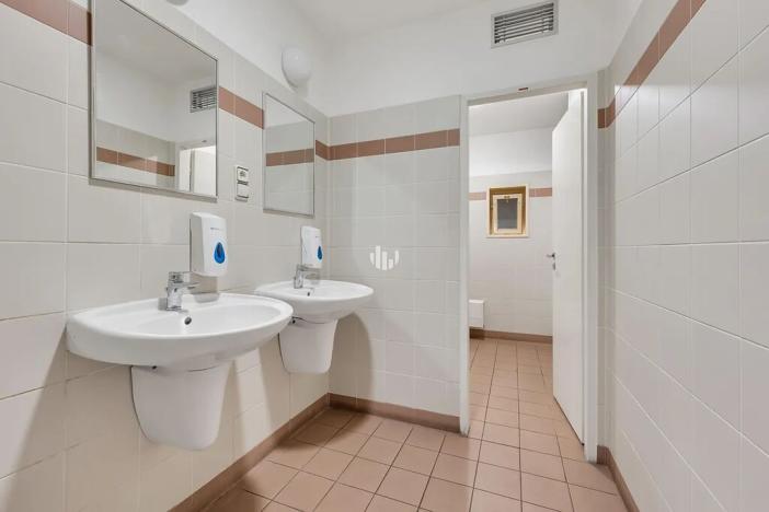 Pronájem kanceláře, Praha - Nové Město, Spálená, 40 m2