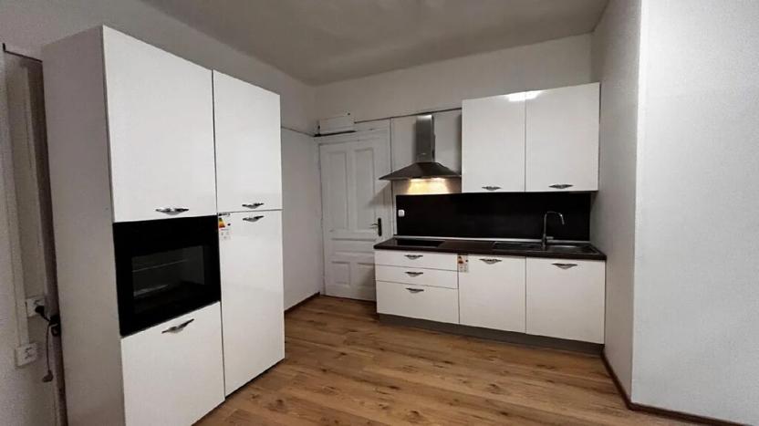 Pronájem bytu 1+kk, Ostrava, Obytná, 25 m2