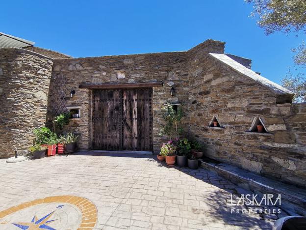 Prodej činžovního domu, Salamina, Salamina, Řecko, 500 m2