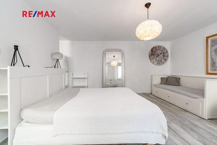 Prodej rodinného domu, Praha - Karlín, Pernerova, 60 m2