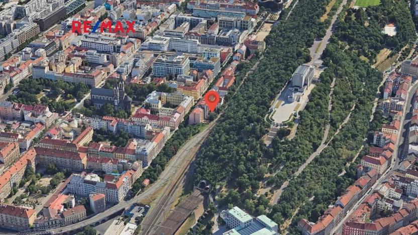 Prodej rodinného domu, Praha - Karlín, Pernerova, 60 m2